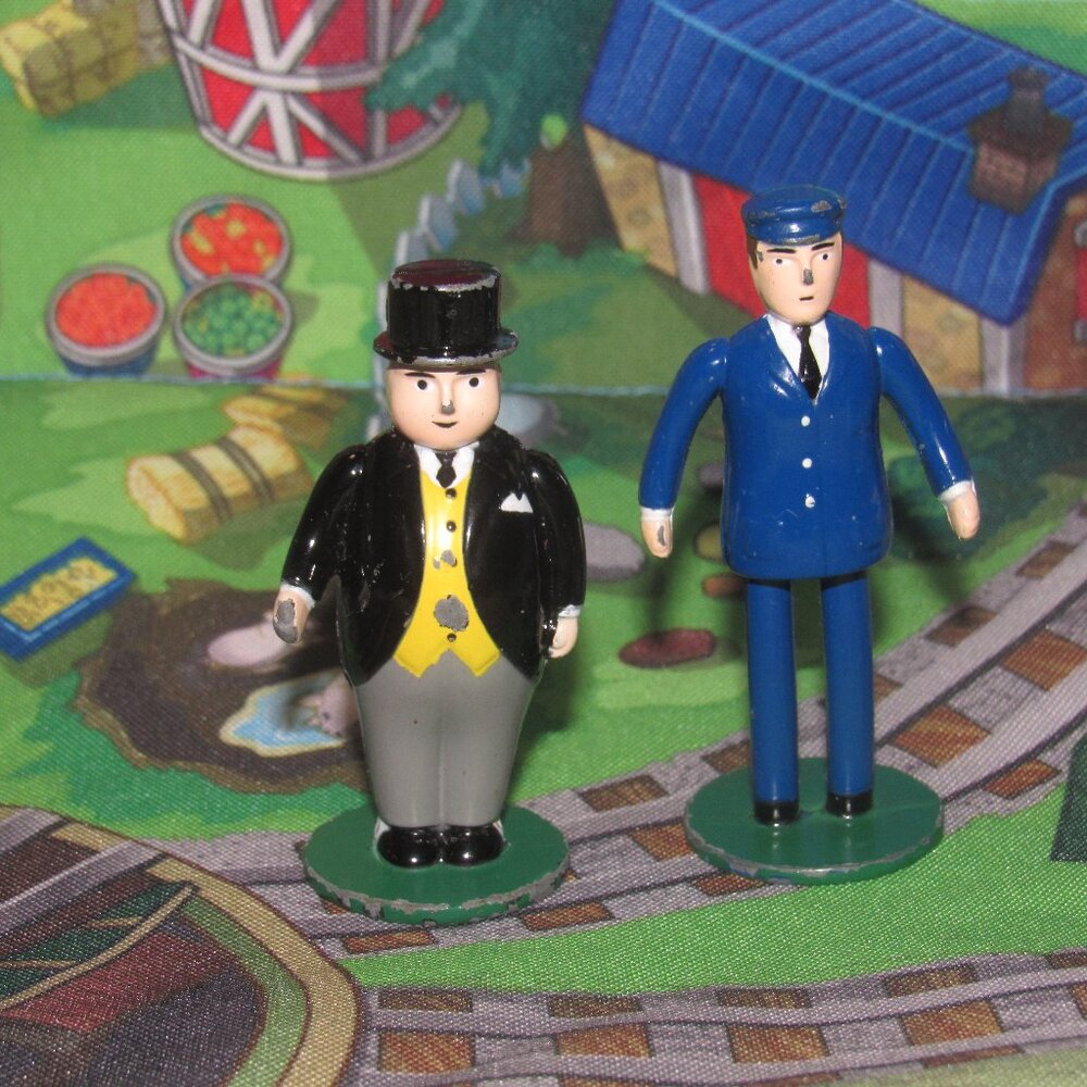 Thomas ERTL Diecast Train Engine Track Railway Figure Sir Topham Hatt and Porter